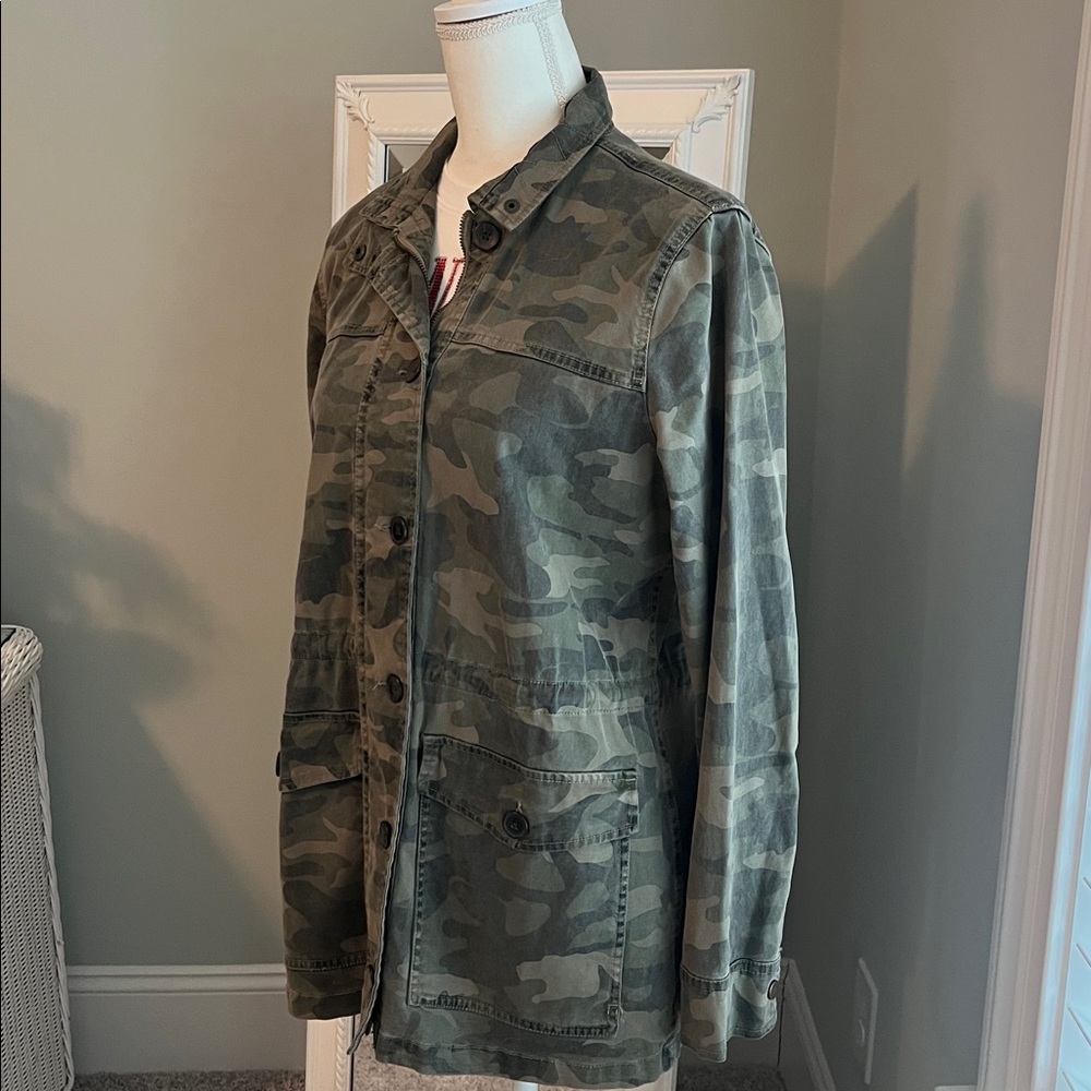 Lucky Brand camo jacket, size M. - Picture 2 of 14